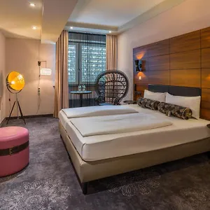 Hotel Elaya